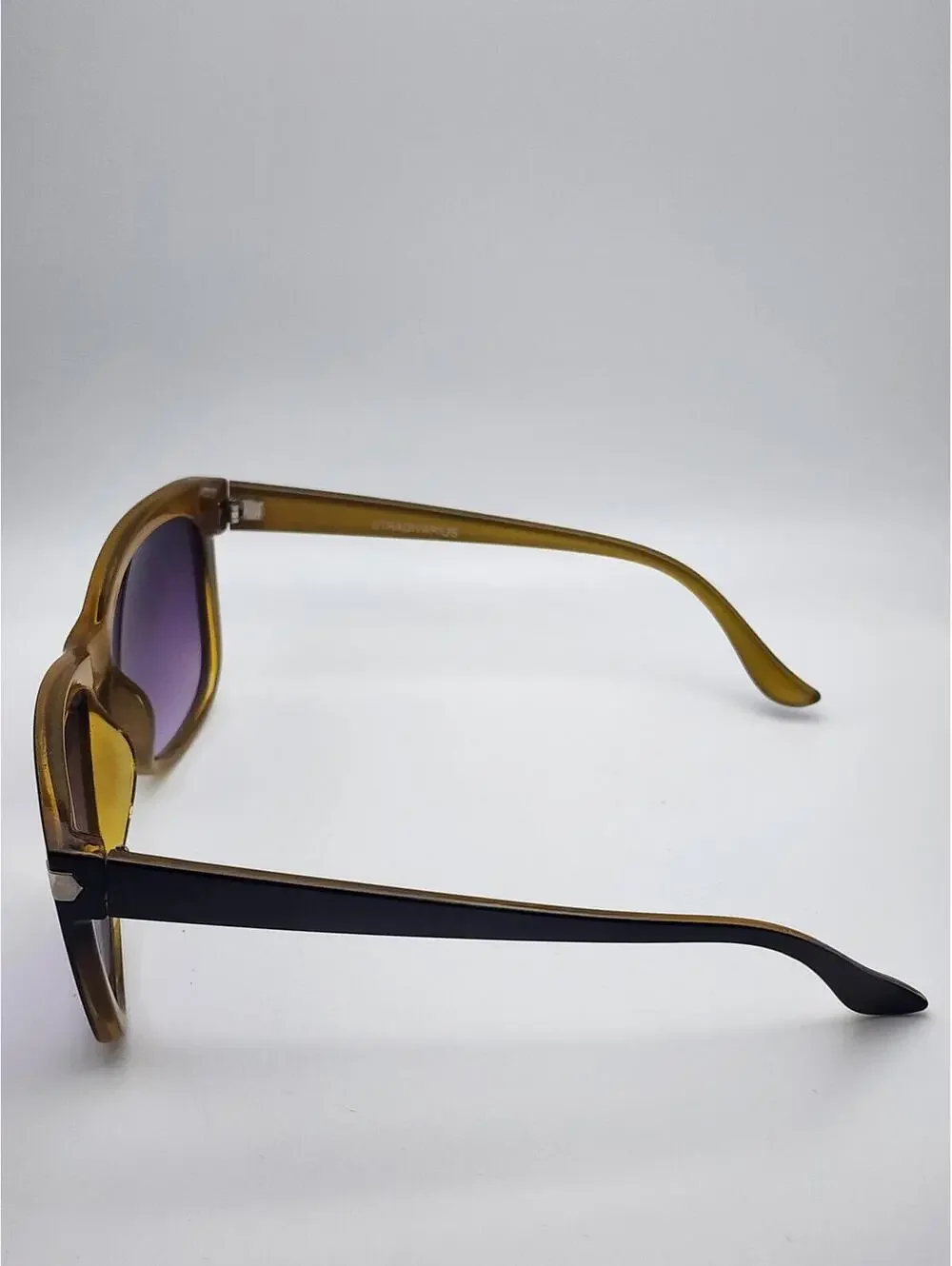 Stradivarius Classic Black Frame Sunglasses with Purple Gradient Lenses